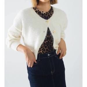 NEW Q2 flower button cardigan in cream
